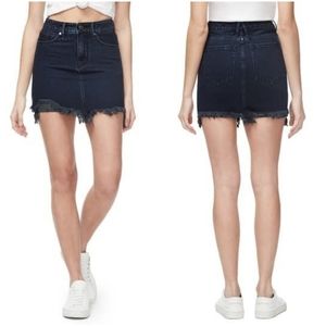 Good American Raw Edge Denim Mini Skirt